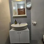 One-bedroom With Balcony & Fast Wifi 公寓